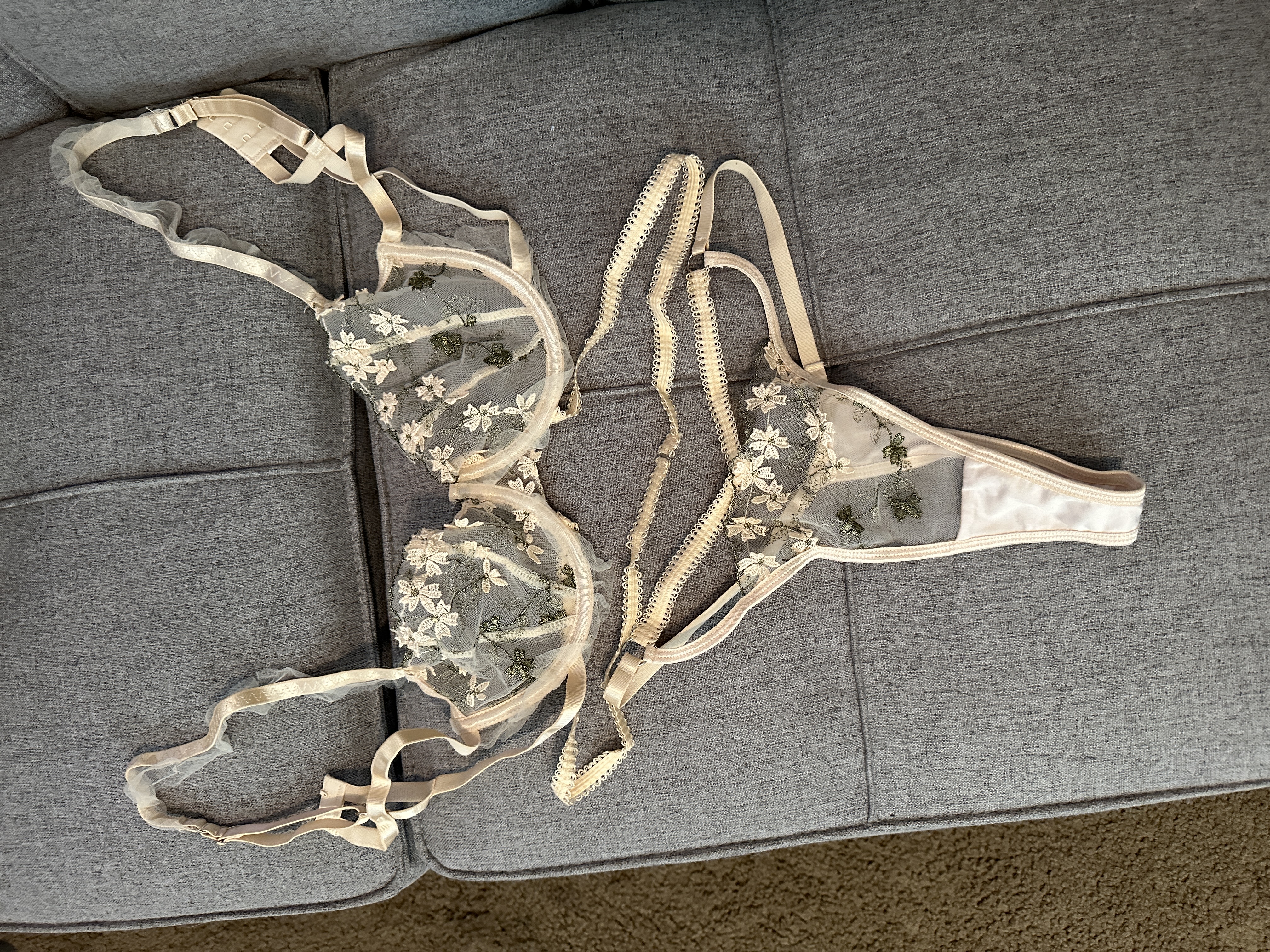 Lacey Flower Lingerie - Image 2